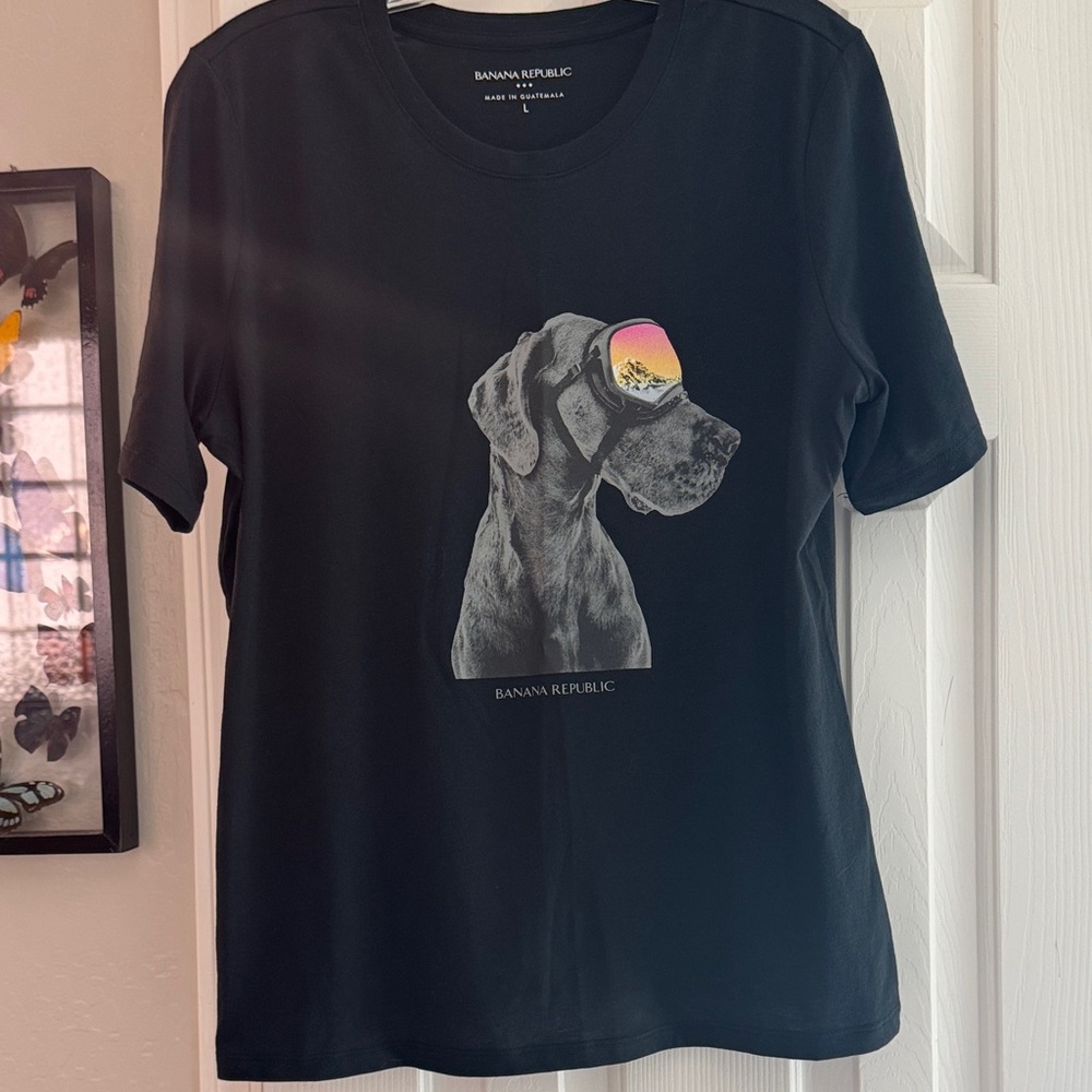 NEW Banana Republic Black Tee with Pilot Dog Graphic